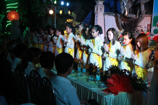 Hà Nam: Phật đản về trên Nhân Thắng (Tiến Thắng, Lý Nhân)