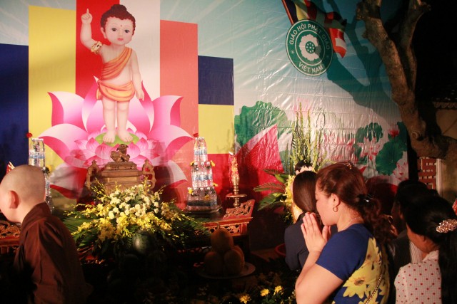 Hà Nam: Phật đản về trên Nhân Thắng (Tiến Thắng, Lý Nhân)
