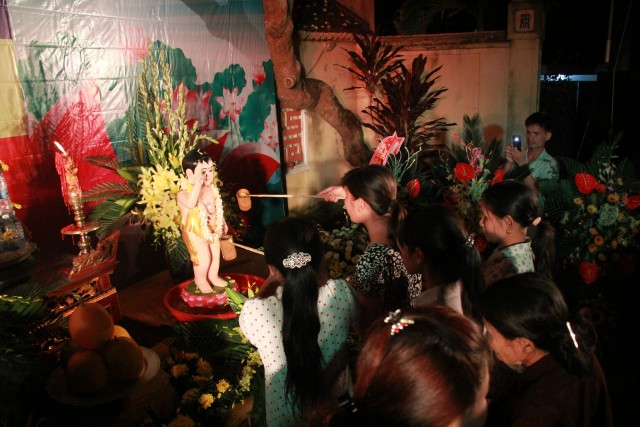 Hà Nam: Phật đản về trên Nhân Thắng (Tiến Thắng, Lý Nhân)