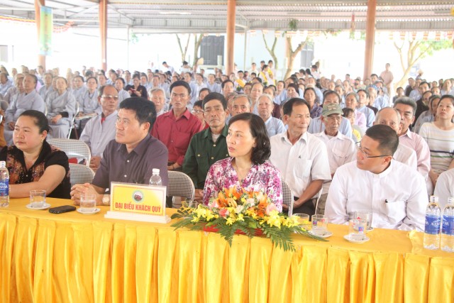 Thái Bình: Phật đản về với chùa Văn Môn
