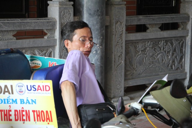 Người khuyết tật về chùa Từ Xuyên dự khóa tu