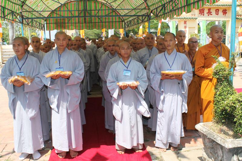 Đồng Tháp: Đại Giới Đàn Vĩnh Đạt Truyền Giới Sa Di – Sa Di Ni