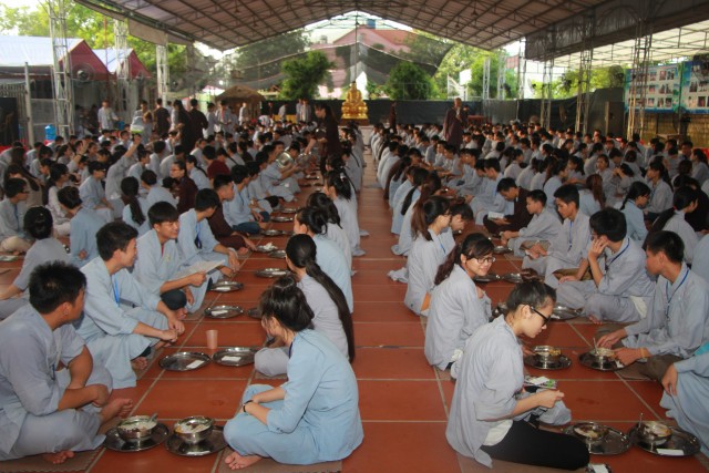 Thái Bình: Nhiều cảm xúc trong ngày tu thứ hai tại chùa Từ Xuyên