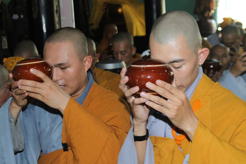 Đồng Tháp: Truyền Giới Tỳ Kheo &amp; Bế Mạc Giới Đàn