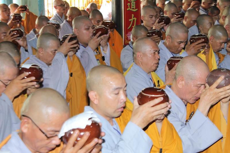 Đồng Tháp: Truyền Giới Tỳ Kheo &amp; Bế Mạc Giới Đàn