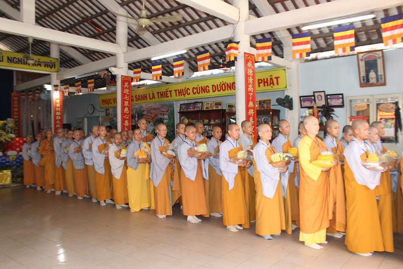 Đồng Tháp: Truyền Giới Tỳ Kheo &amp; Bế Mạc Giới Đàn