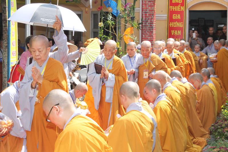 Đồng Tháp: Truyền Giới Tỳ Kheo &amp; Bế Mạc Giới Đàn