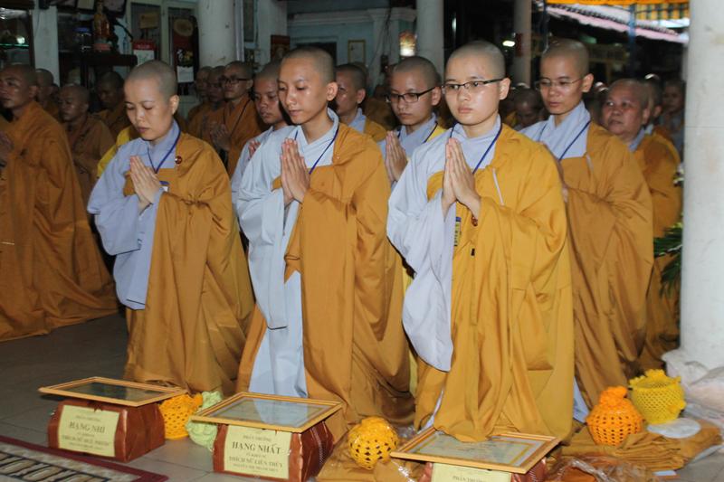 Đồng Tháp: Truyền Giới Tỳ Kheo &amp; Bế Mạc Giới Đàn