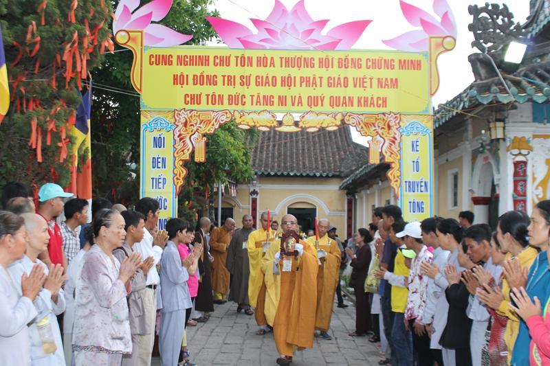 PG Đồng Tháp: Thuyết Pháp – Phóng Đăng – Diễu Hành Xe Hoa – Văn Nghệ