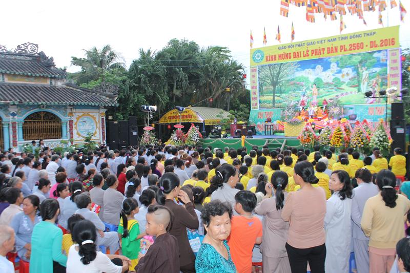 PG Đồng Tháp: Thuyết Pháp – Phóng Đăng – Diễu Hành Xe Hoa – Văn Nghệ