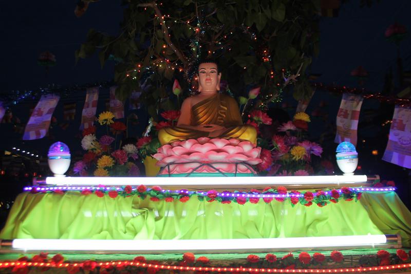 PG Đồng Tháp: Thuyết Pháp – Phóng Đăng – Diễu Hành Xe Hoa – Văn Nghệ