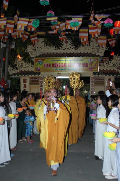 PG Đồng Tháp: Thuyết Pháp – Phóng Đăng – Diễu Hành Xe Hoa – Văn Nghệ