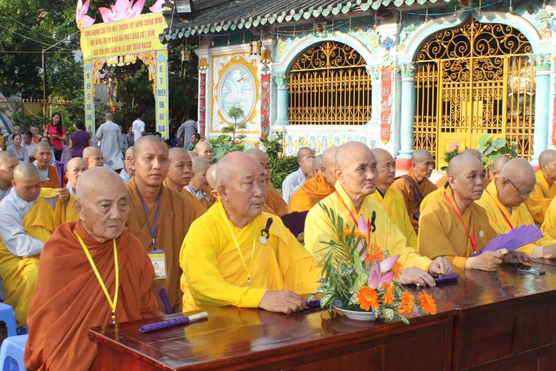 BTS. PG Đồng Tháp Tổ Chức Đại Lễ Phật Đản Phật Lịch 2560