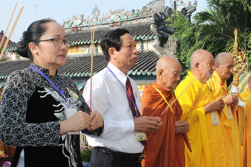 BTS. PG Đồng Tháp Tổ Chức Đại Lễ Phật Đản Phật Lịch 2560