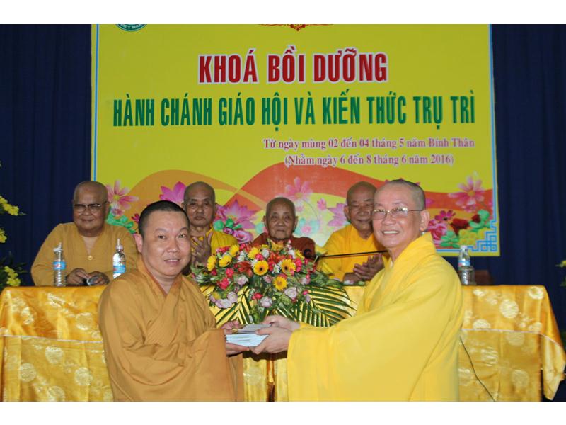 PG Đồng Tháp: Bế Mạc Khóa Bồi Dưỡng Kiến Thức Trụ Trì