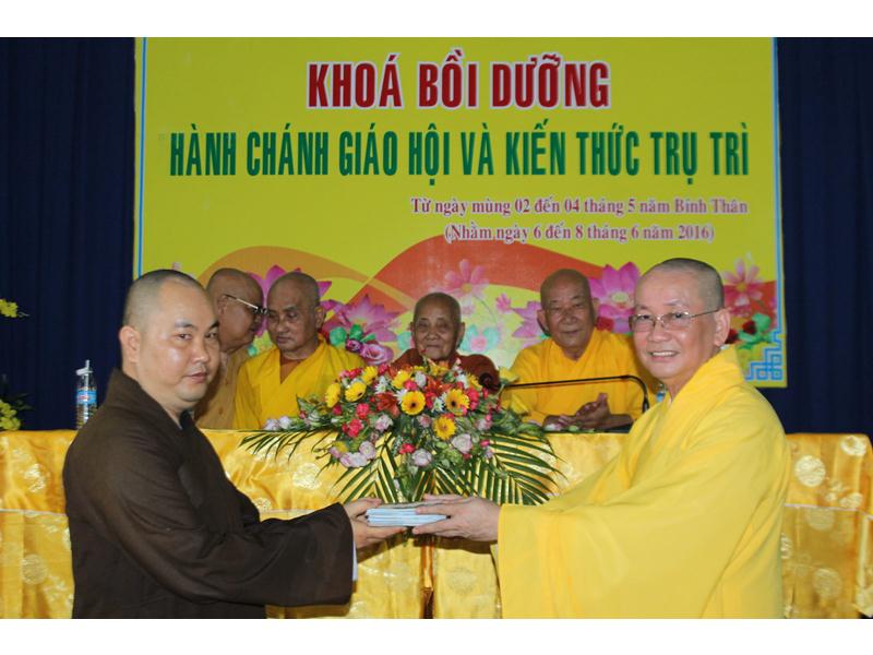 PG Đồng Tháp: Bế Mạc Khóa Bồi Dưỡng Kiến Thức Trụ Trì