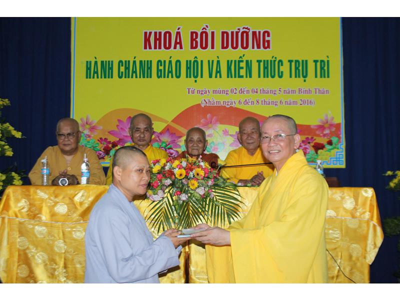 PG Đồng Tháp: Bế Mạc Khóa Bồi Dưỡng Kiến Thức Trụ Trì