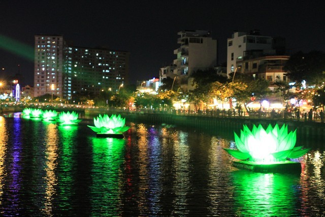 TP.Hồ Chí Minh - Bình Dương: Dấu ấn Phật Đản 2560 - DL: 2016