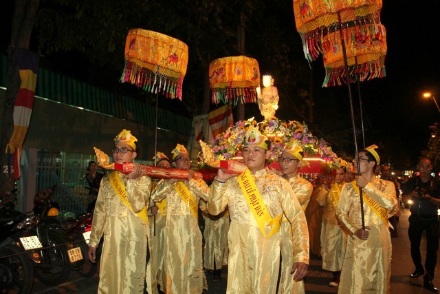TP.Hồ Chí Minh - Bình Dương: Dấu ấn Phật Đản 2560 - DL: 2016