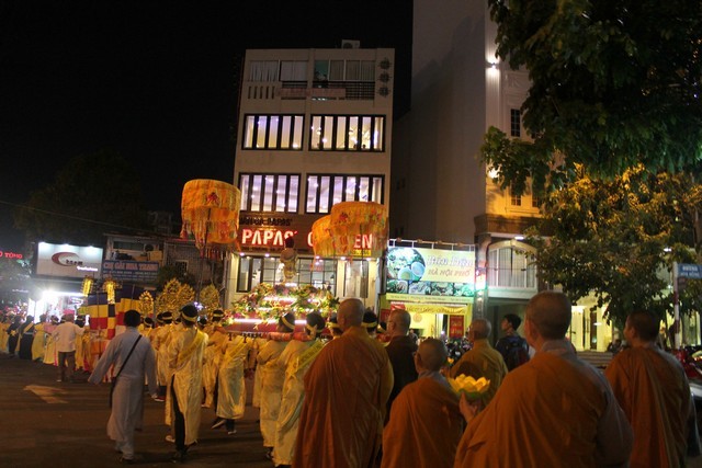 TP.Hồ Chí Minh - Bình Dương: Dấu ấn Phật Đản 2560 - DL: 2016