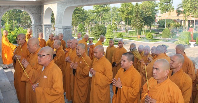 TP.Hồ Chí Minh - Bình Dương: Dấu ấn Phật Đản 2560 - DL: 2016