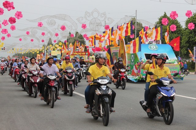 TP.Hồ Chí Minh - Bình Dương: Dấu ấn Phật Đản 2560 - DL: 2016
