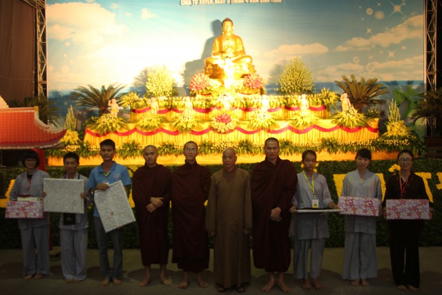 Thái Bình: Chùa Từ Xuyên mừng Đại lễ Phật đản