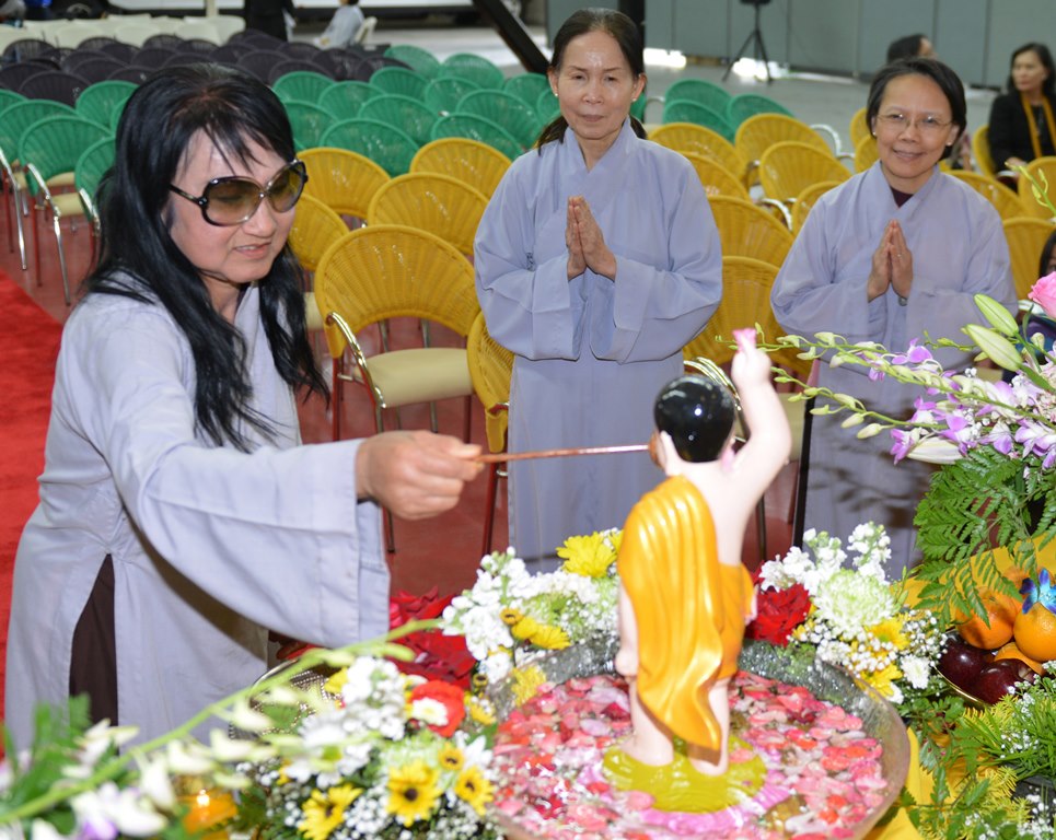 Hoa kỳ: Đại Lễ Phật Đản 2016 - PL 2560 tại niệm Phật Đường Fremont