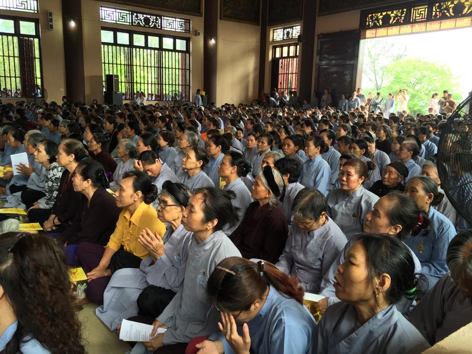 Thanh Hóa: Chùm ảnh kính mừng Phật đản PL: 2560 TV. Trúc Lâm Hàm Rồng