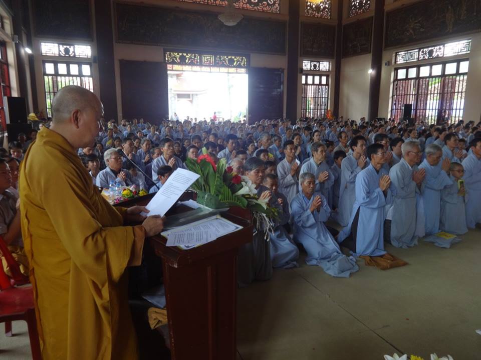 Thanh Hóa: Chùm ảnh kính mừng Phật đản PL: 2560 TV. Trúc Lâm Hàm Rồng