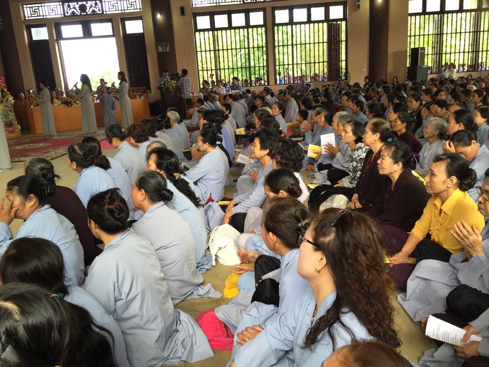Thanh Hóa: Chùm ảnh kính mừng Phật đản PL: 2560 TV. Trúc Lâm Hàm Rồng