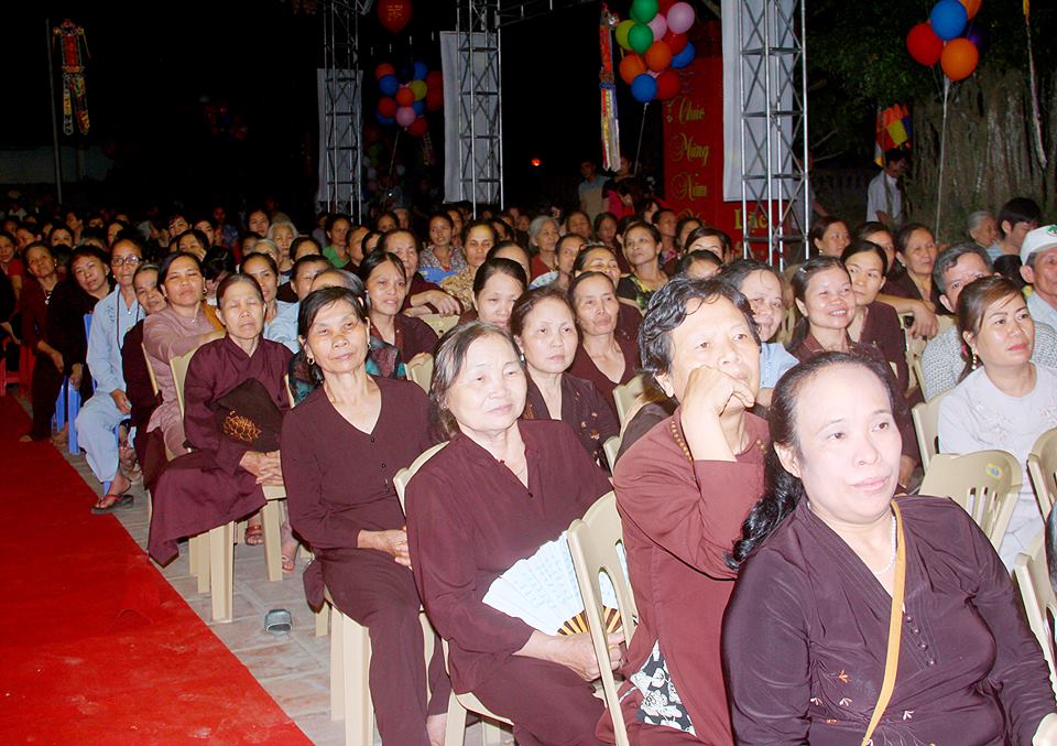 Thanh Hóa: Ban trị sự GHPGVN Thị Xã Bỉm Sơn tổ chức đại lễ Phật đản PL.2560