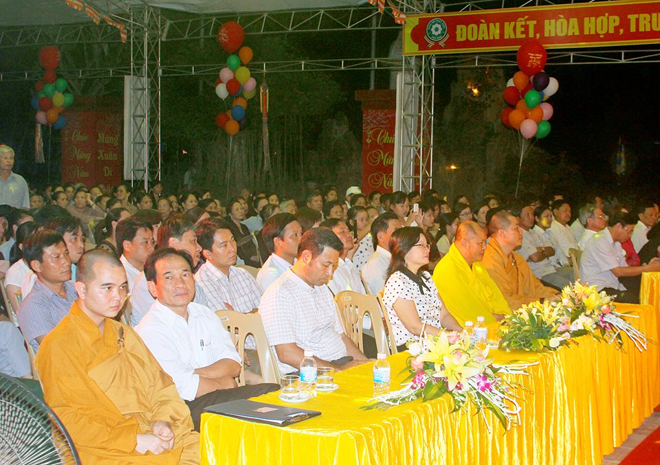 Thanh Hóa: Ban trị sự GHPGVN Thị Xã Bỉm Sơn tổ chức đại lễ Phật đản PL.2560