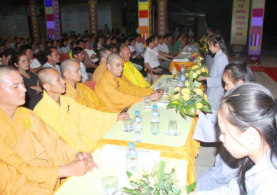 Sầm Sơn: Ban Trị sự GHPGVN Thị xã Sầm Sơn tổ chức Đại Lễ Phật Đản PL.2560 - DL.2016