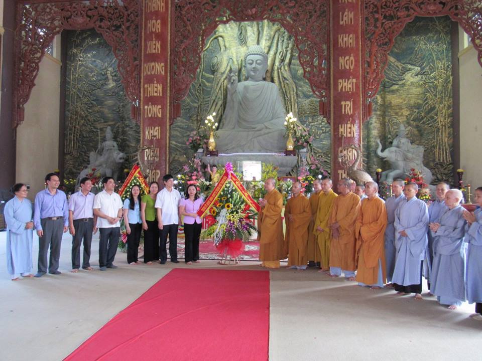 Thanh Hóa: Lãnh đạo tỉnh, Thành phố chúc mừng Phật đản tại TV. Trúc Lâm Hàm Rồng