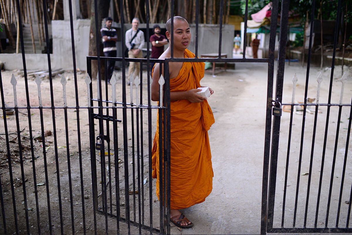 Bangladesh: Phật giáo phát thức ăn cho người Hồi giáo nhân tháng Ramadan