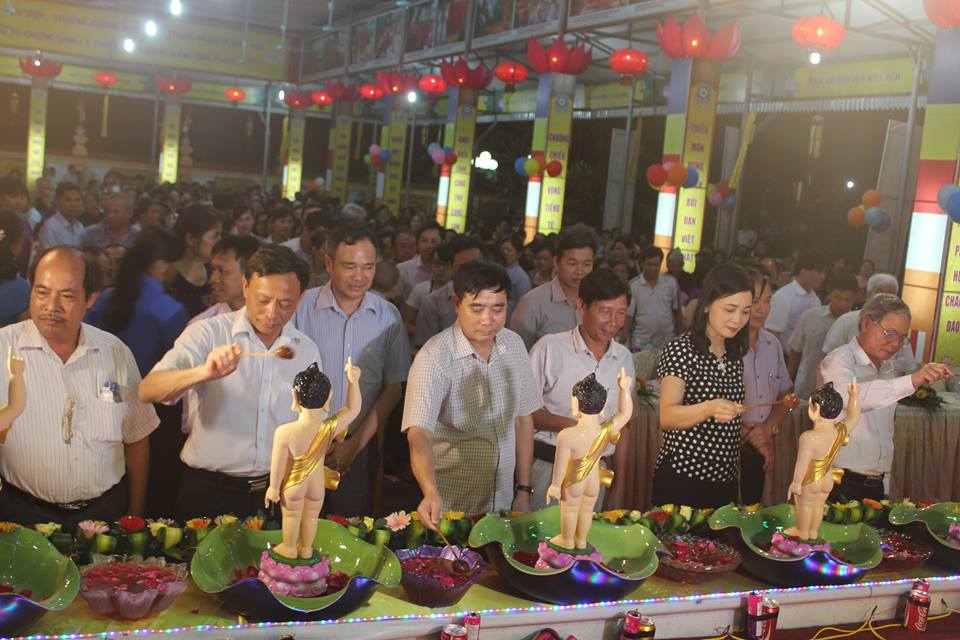 Thanh Hóa: Ban Trị Sự GHPGVN huyện Vĩnh Lộc tổ chức đại lễ Phật đản PL.2560