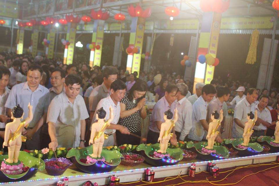 Thanh Hóa: Ban Trị Sự GHPGVN huyện Vĩnh Lộc tổ chức đại lễ Phật đản PL.2560