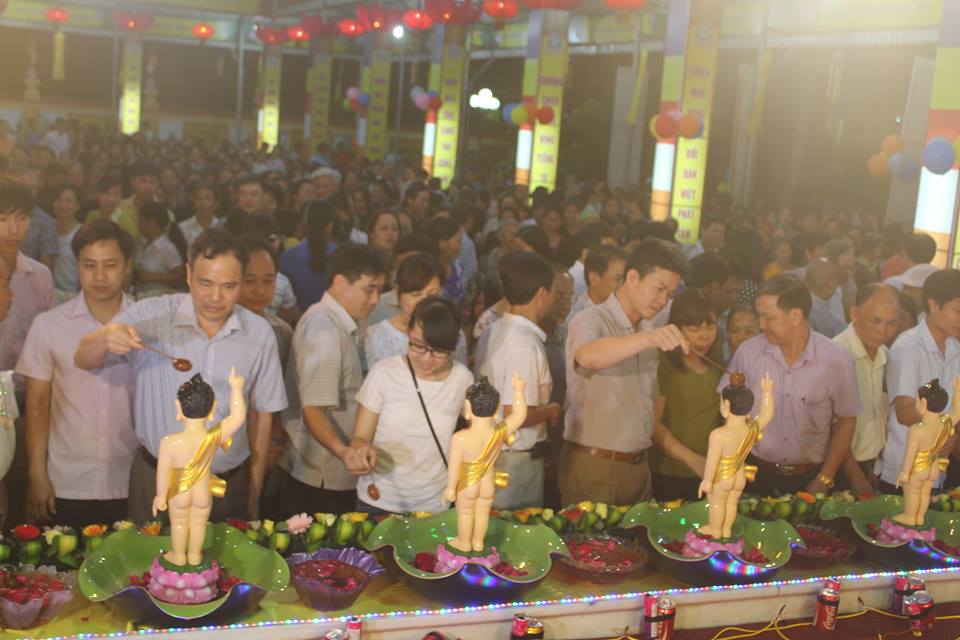 Thanh Hóa: Ban Trị Sự GHPGVN huyện Vĩnh Lộc tổ chức đại lễ Phật đản PL.2560