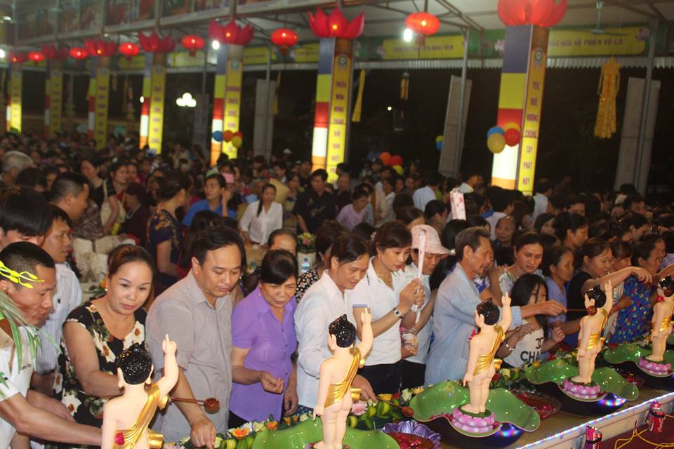 Thanh Hóa: Ban Trị Sự GHPGVN huyện Vĩnh Lộc tổ chức đại lễ Phật đản PL.2560