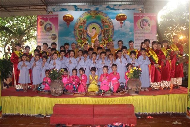 Thanh Hóa: Rước Phật quanh làng tại huyện Triệu Sơn