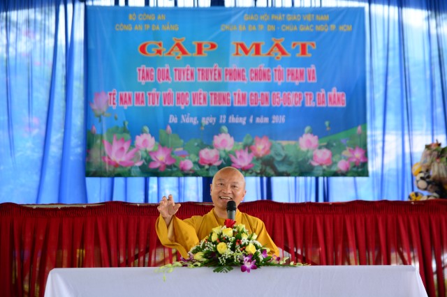 Đà Nẵng: TT.Thích Nhật Từ chia sẻ với 560 học viên cai nghiện ma túy