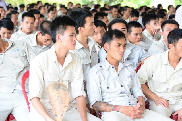 Đà Nẵng: TT.Thích Nhật Từ chia sẻ với 560 học viên cai nghiện ma túy