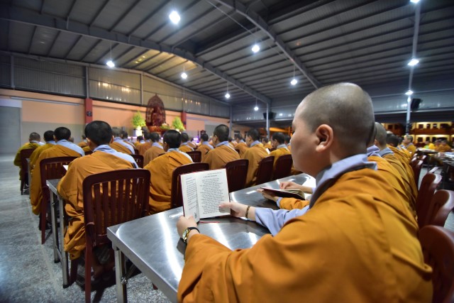 Chùm ảnh: Một ngày tu học tại trường hạ Học viện PGVN tại TP. HCM