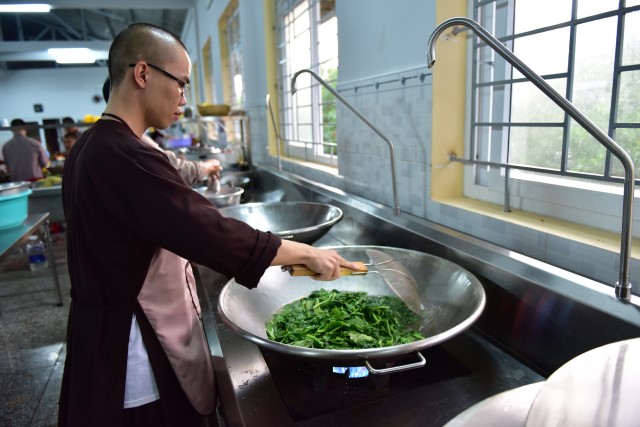 Chùm ảnh: Một ngày tu học tại trường hạ Học viện PGVN tại TP. HCM