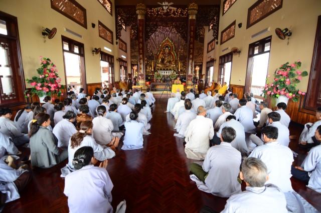Quỹ Đạo Phật Ngày Nay:Trao Tặng quà vùng hạn hán Tây Nguyên (C71)