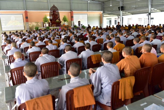 Chùm ảnh: Một ngày tu học tại trường hạ Học viện PGVN tại TP. HCM