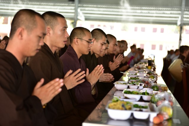 Chùm ảnh: Một ngày tu học tại trường hạ Học viện PGVN tại TP. HCM