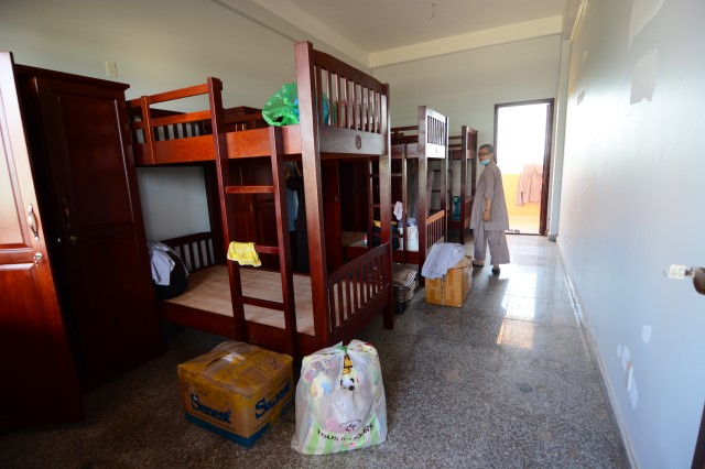 Tăng Ni sinh học viện PGVN tại TP. HCM ngày đầu nhập nội trú