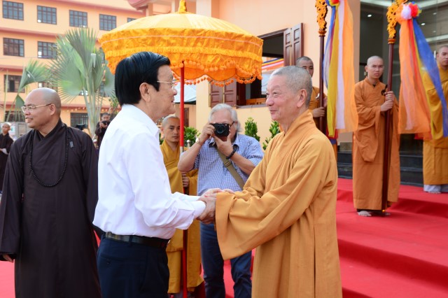 Nguyên Chủ tịch nước Trương Tấn Sang thăm Học viện PGVN tại TP. HCM